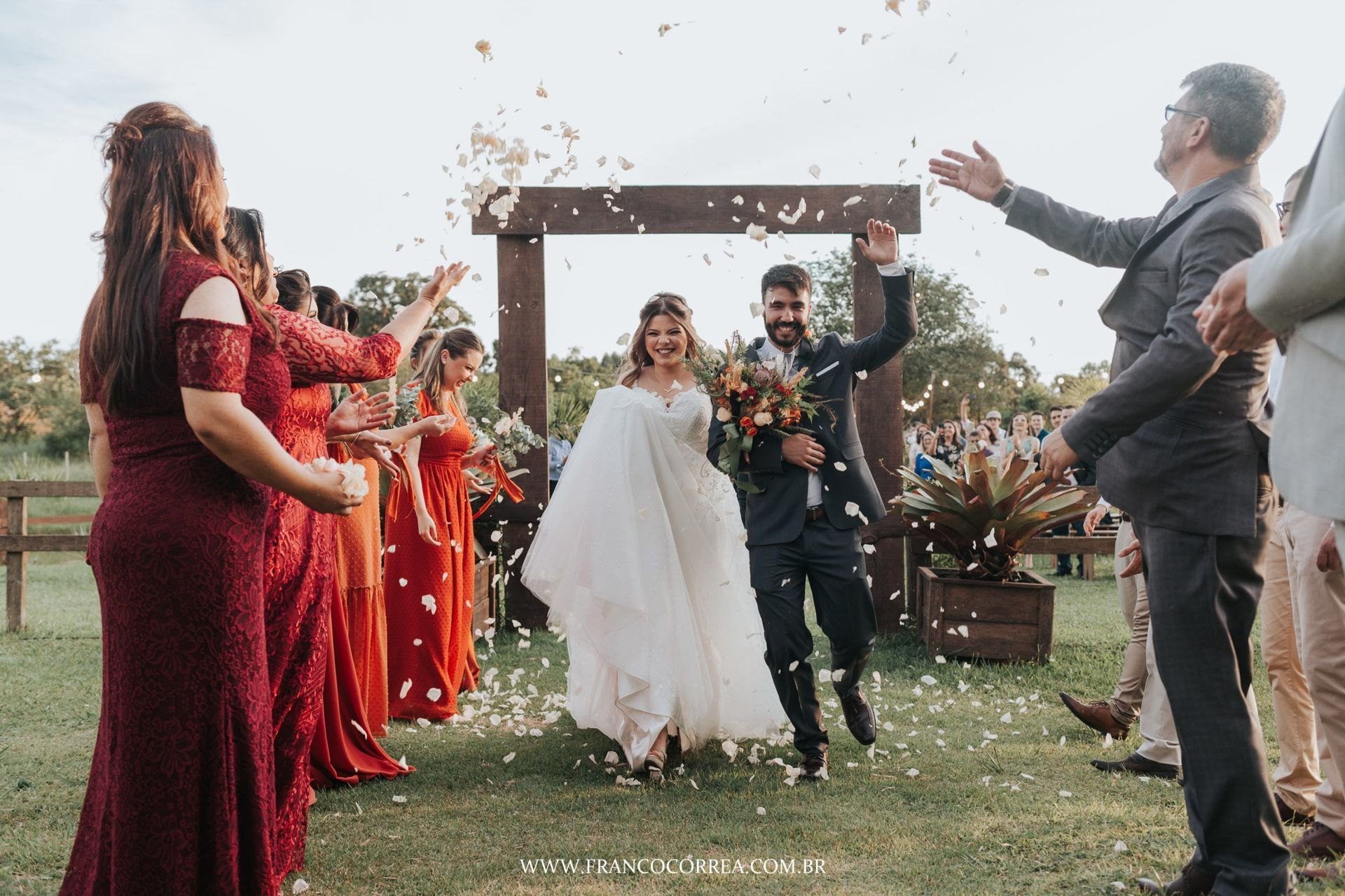 Prévia - Casamento Hellen e Rafael - Sítio Girassol 