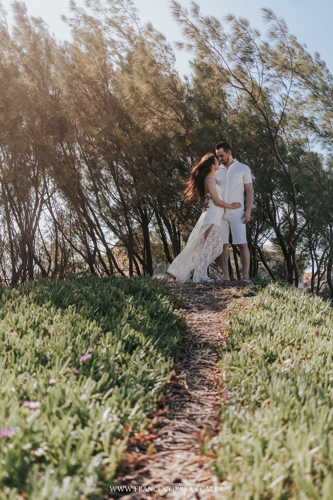 Foto Ensaio Pré Wedding na Praia - Jéssika e Luis Foto Ensaio Pré Wedding na Praia - Jéssika e Luis - Imagem 20