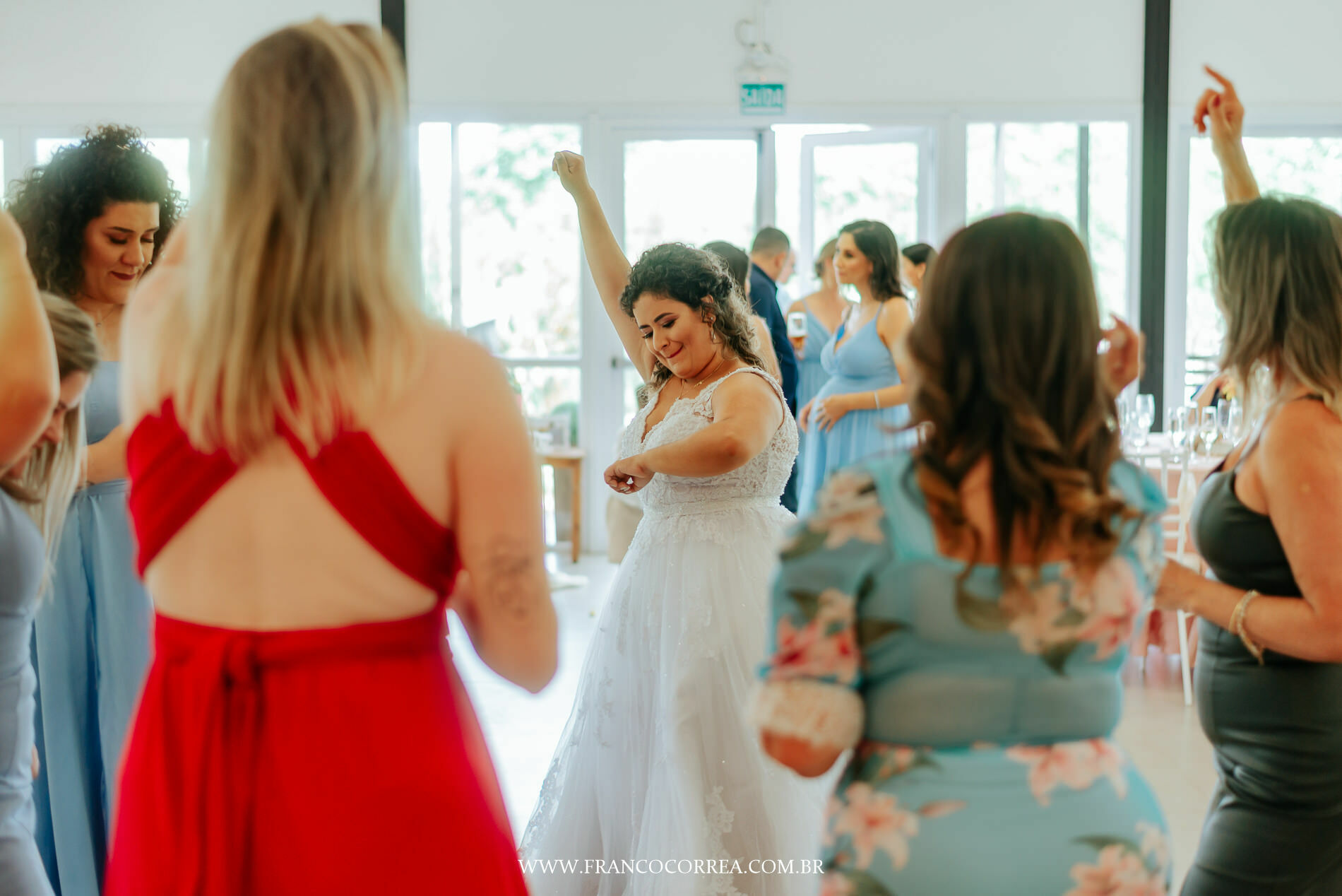 Foto Prévia - Casamento Jô e Guilherme - H Ville Sapiranga Foto Prévia - Casamento Jô e Guilherme - H Ville Sapiranga - Imagem 136