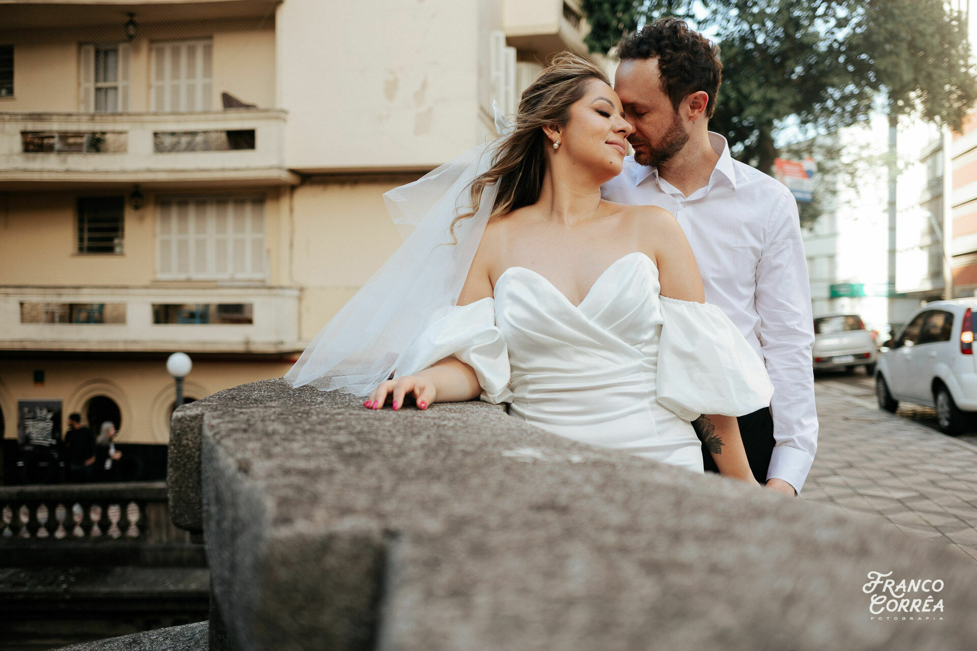Foto Ensaio Pré Wedding Centro de Porto Alegre - Ariani e Marcelo Foto Ensaio Pré Wedding Centro de Porto Alegre - Ariani e Marcelo - Imagem 47