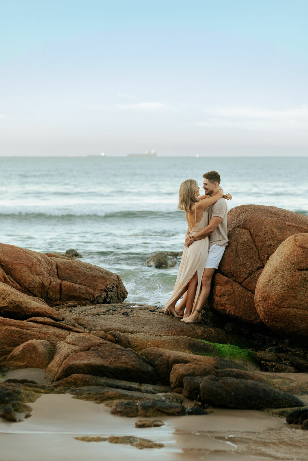 Foto Ensaio Pré Wedding Praia Do Rosa ao Nascer do Sol - Rossana e Lucas Foto Ensaio Pré Wedding Praia Do Rosa ao Nascer do Sol - Rossana e Lucas - Imagem 53